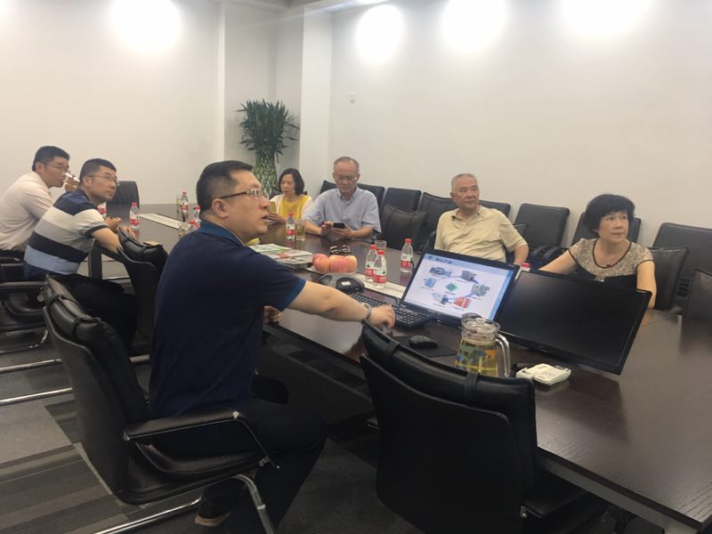 热烈欢迎政协主席贡培兴、新产业研究会副会长张建等一行参观米兰·(milan)科技