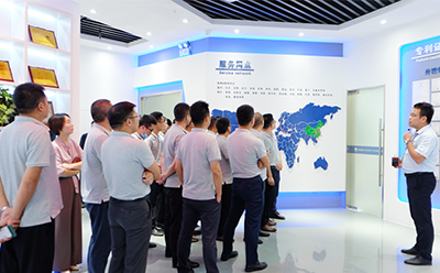 米兰·(milan)科技与西努光学业务交流会深化合作、携手共赢